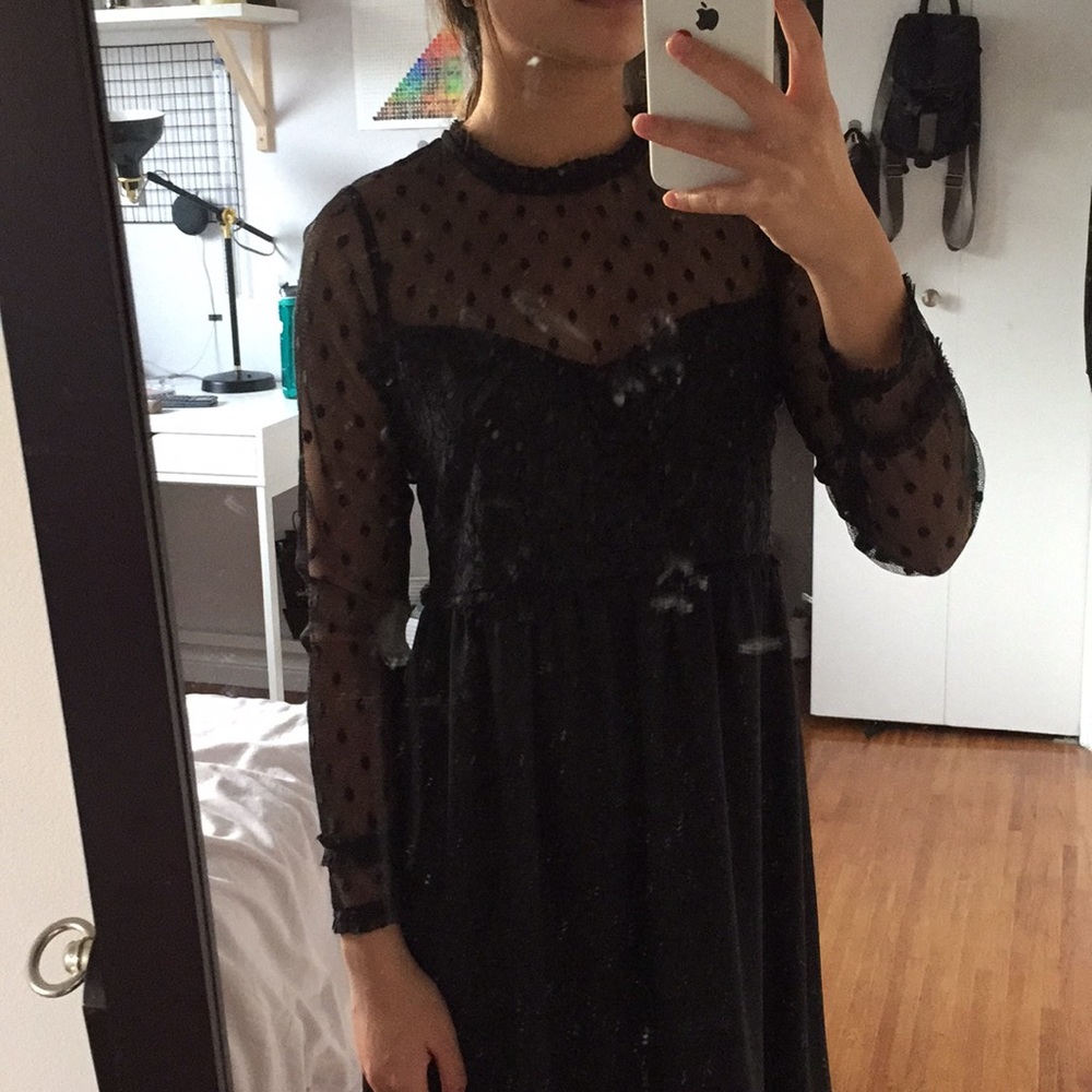 Black lace dress